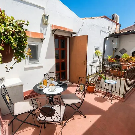 Sikelia Apartment